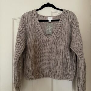 NWT H/M Elegant V-Neck Sweater - Taupe